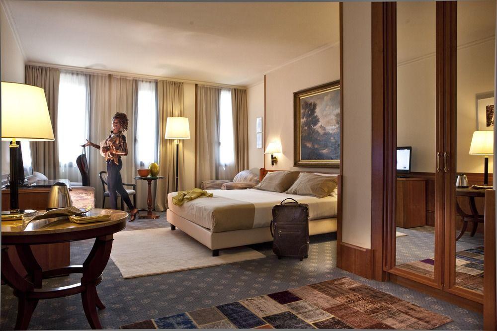 Hotel Leon D'Oro Verona Esterno foto