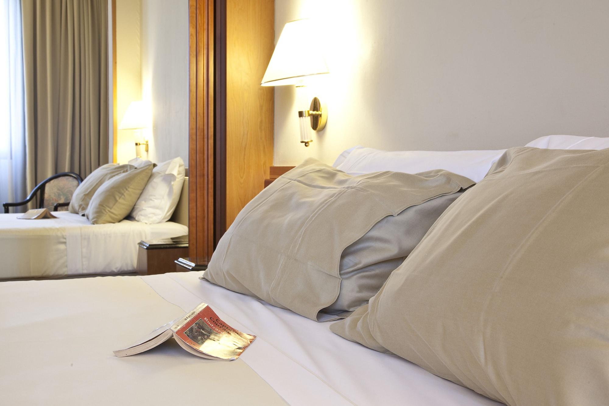 Hotel Leon D'Oro Verona Esterno foto