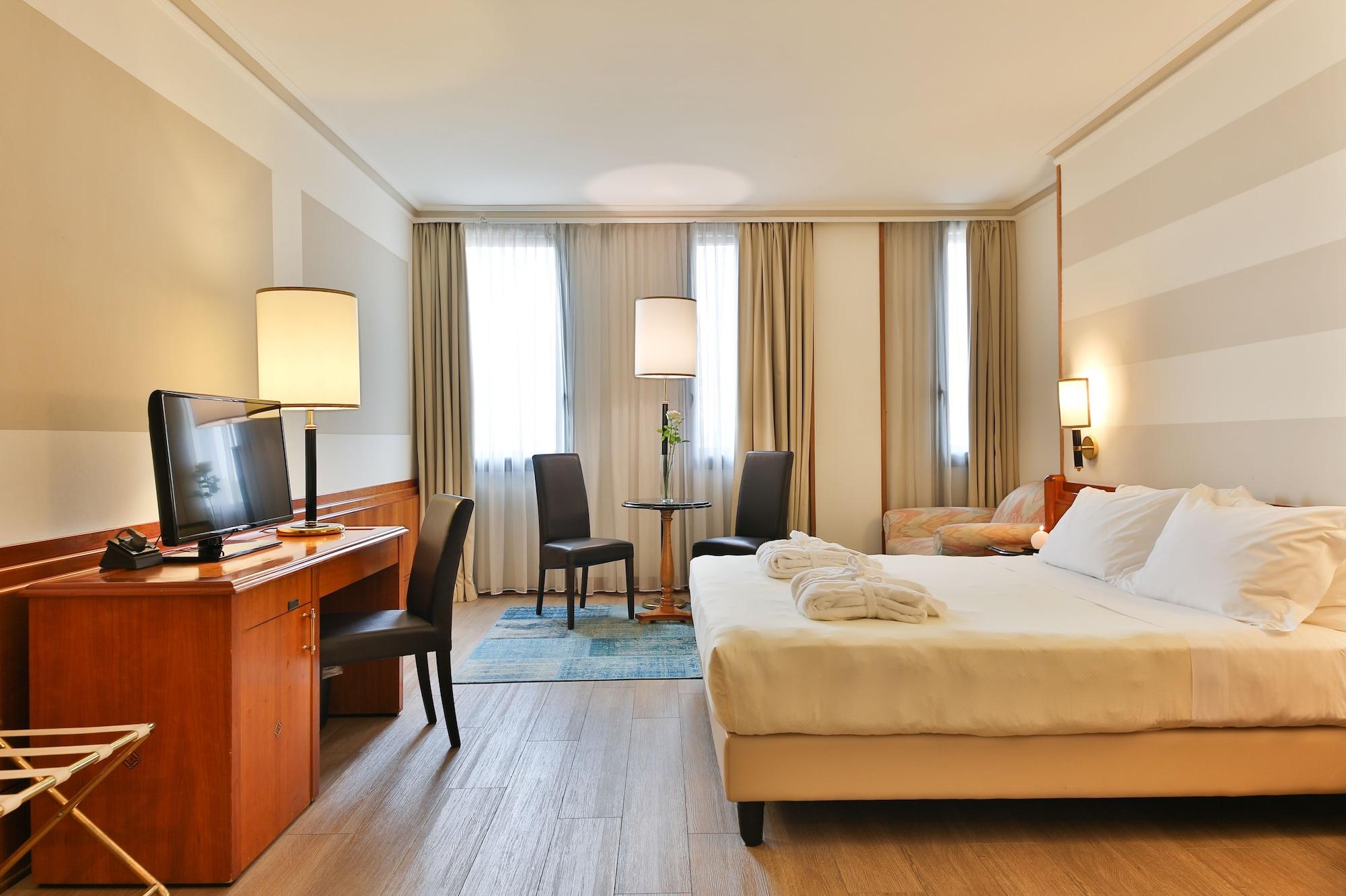 Hotel Leon D'Oro Verona Esterno foto