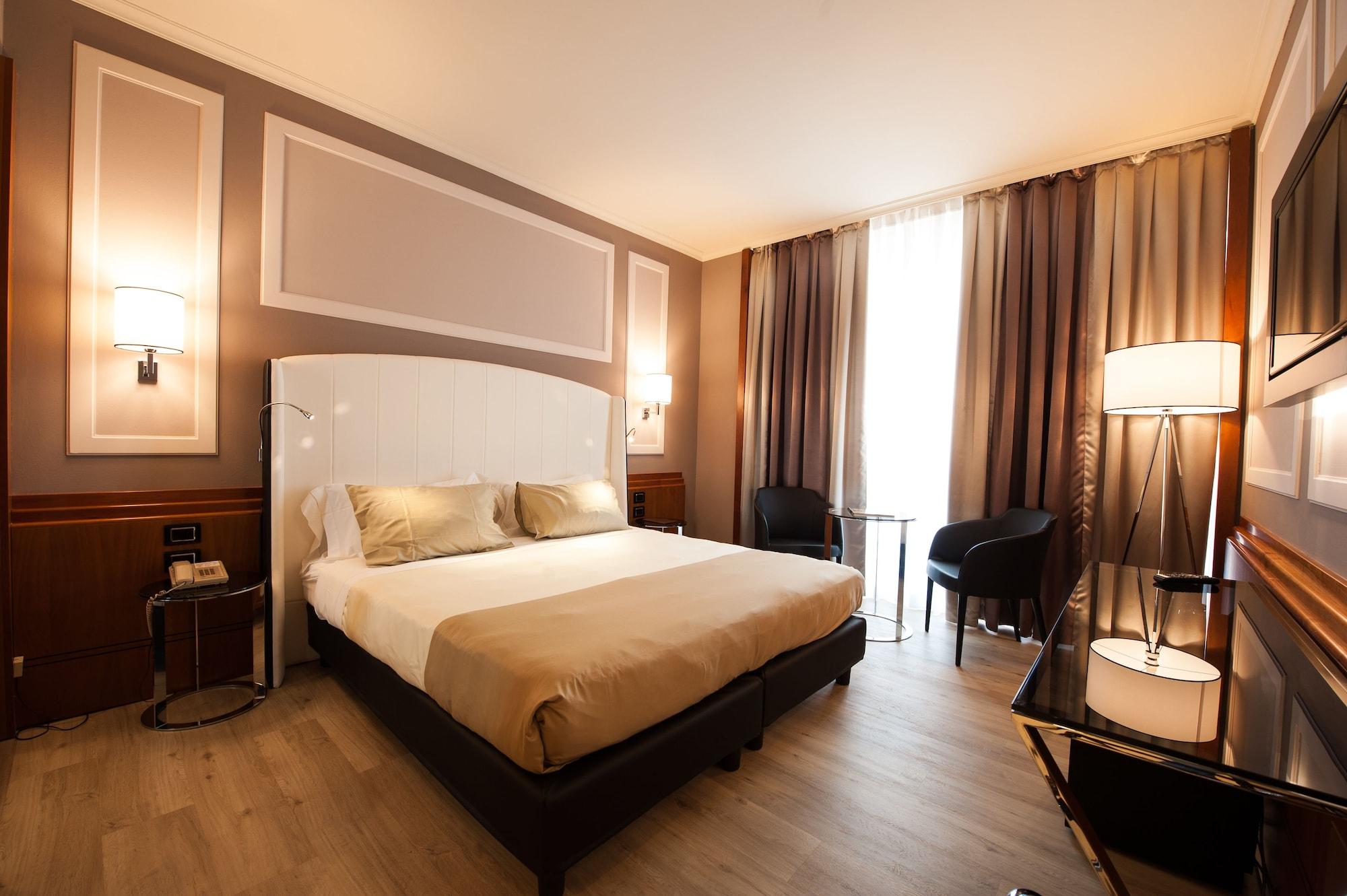 Hotel Leon D'Oro Verona Esterno foto