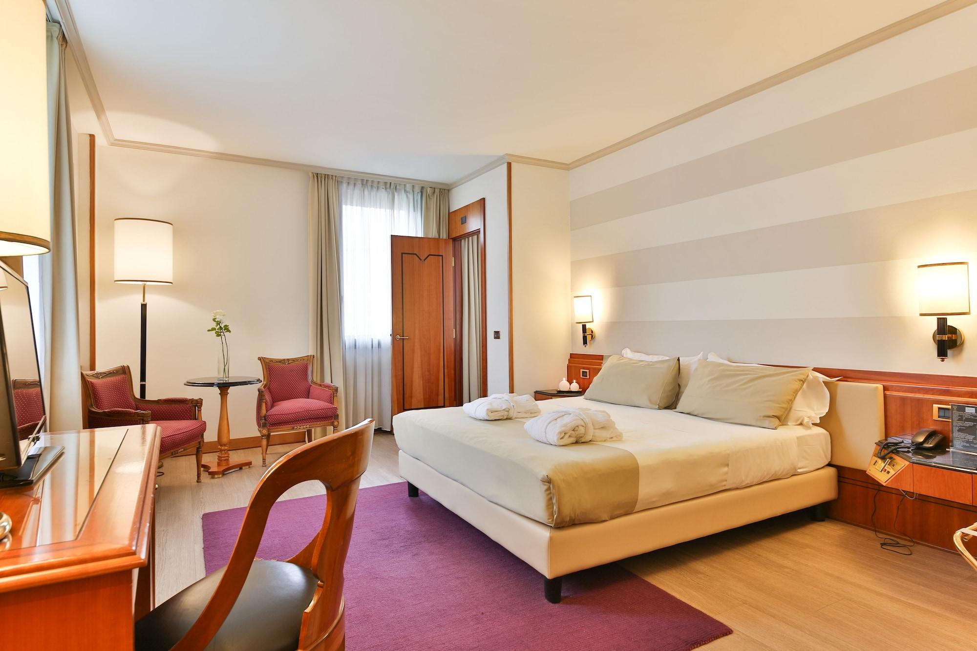 Hotel Leon D'Oro Verona Esterno foto