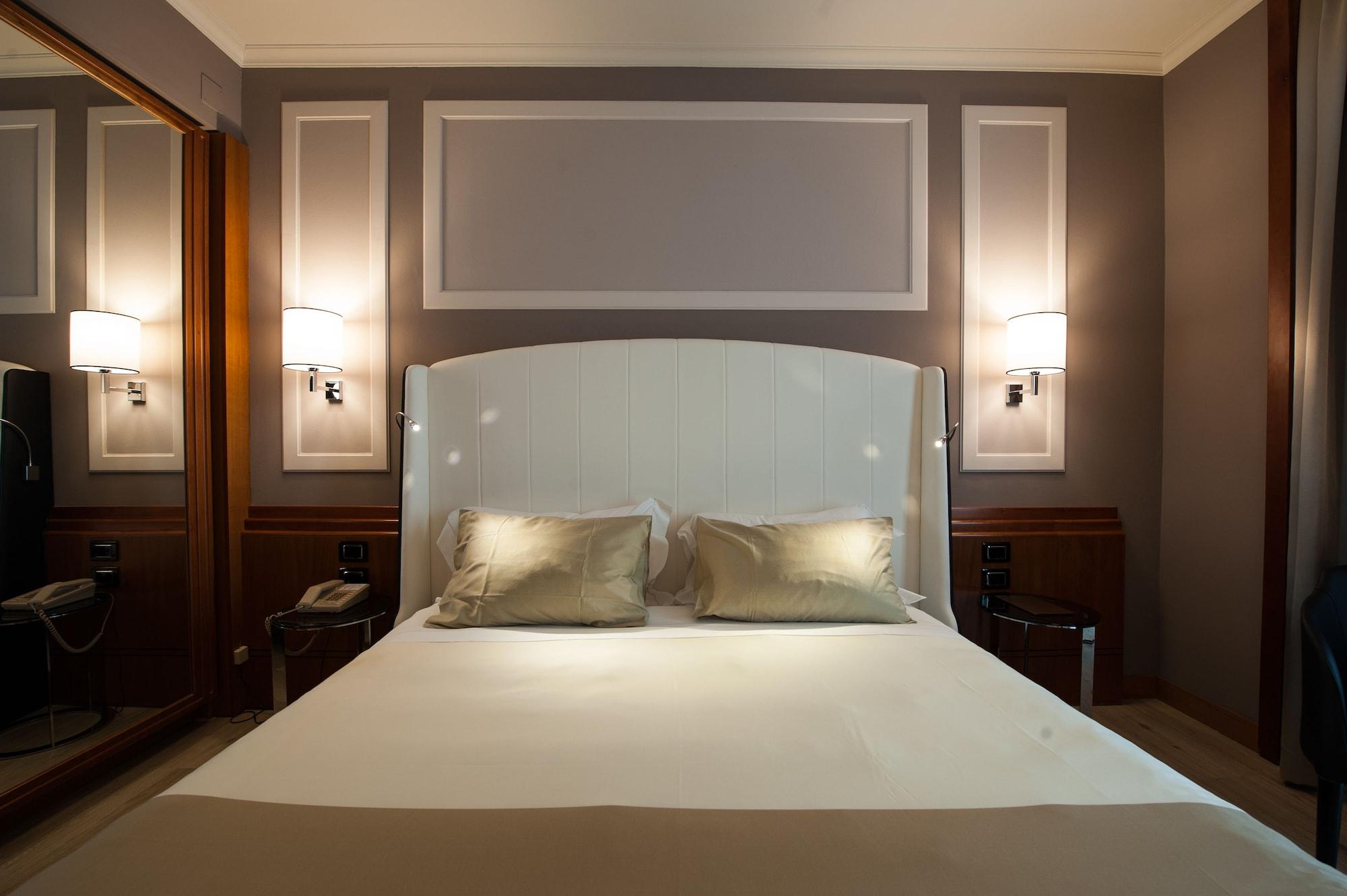 Hotel Leon D'Oro Verona Esterno foto
