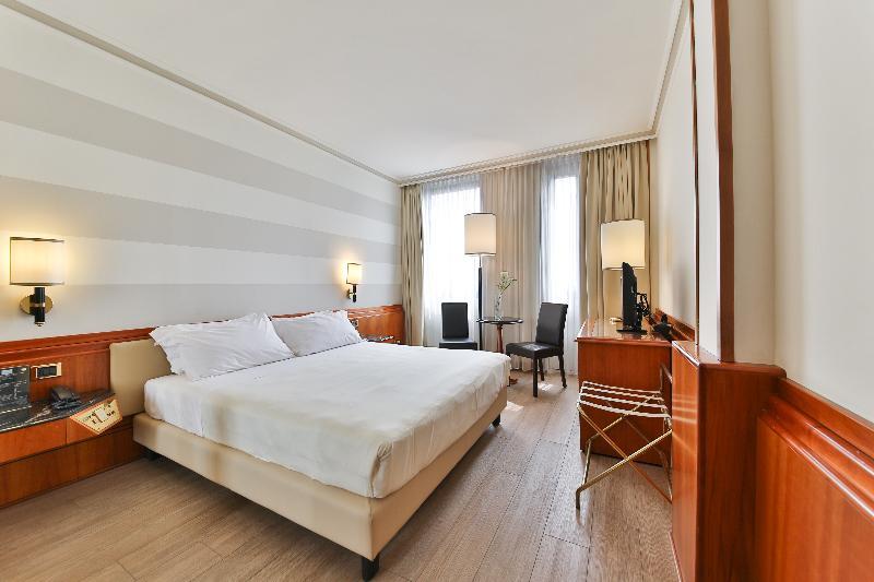 Hotel Leon D'Oro Verona Esterno foto