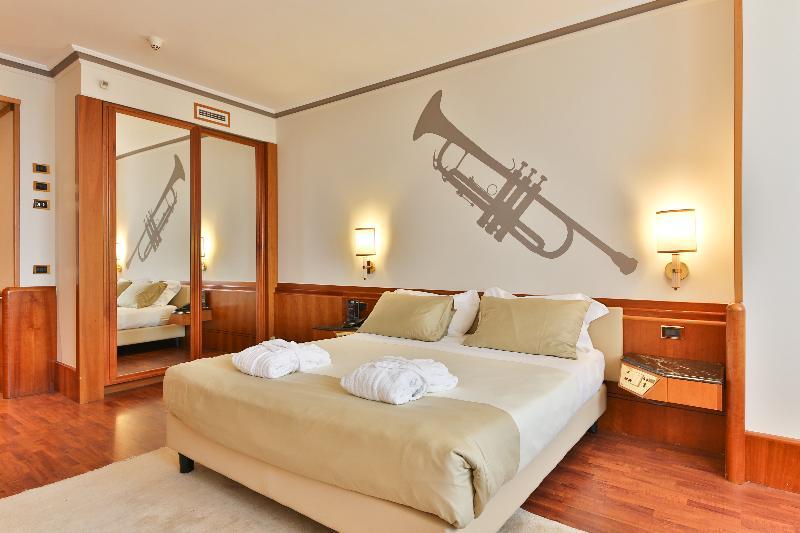 Hotel Leon D'Oro Verona Esterno foto
